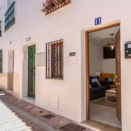 Сasa de vacaciones Lovely Cozy 2-bedroom Residential With Patio